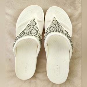 8W Womens Crocs Sandals